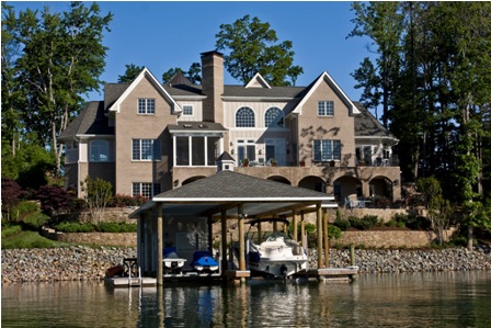 Picture of a Waterfront Home
