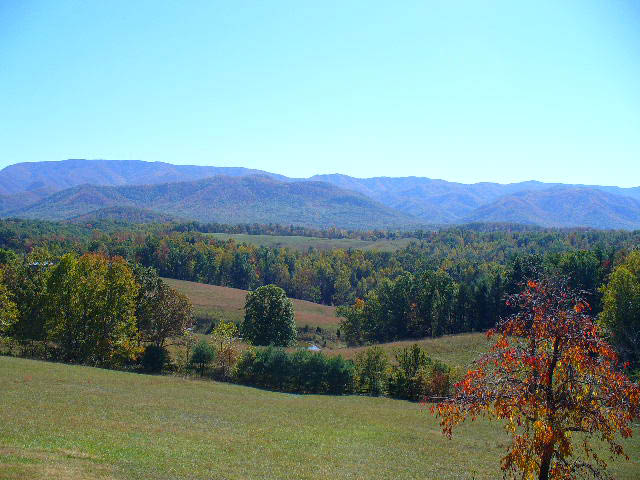 Real Estate with mountain views