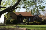 SQUEAKY CLEAN RENTAL LAWN CARE INCLUDED, & WALK TO NYC TRANSPORTATION no image